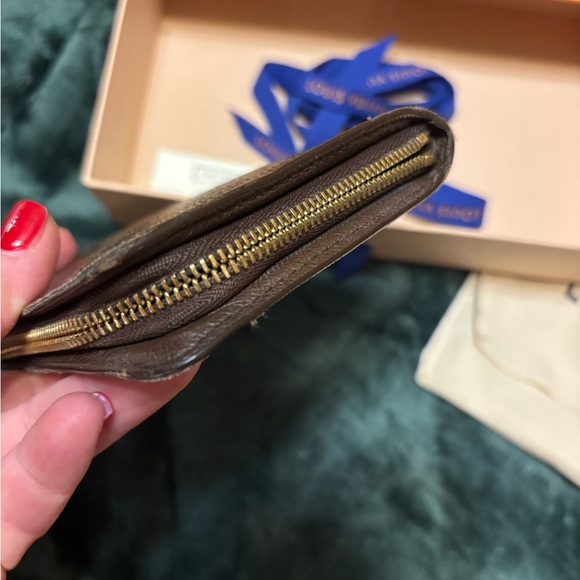 Authentic Louis Vuitton Damier Ebene Zip Wallet - Picture 8 of 9